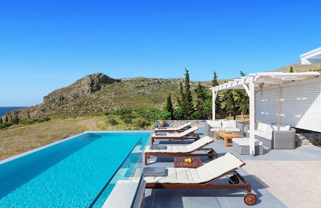 Almyra Villas أكسيروكامبوس المظهر الخارجي الصورة
